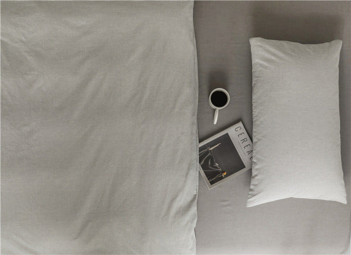 Thin Stripe Bedding Set - Gray