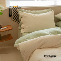 Velvet Buttoned Bedding Set - Cream + Green