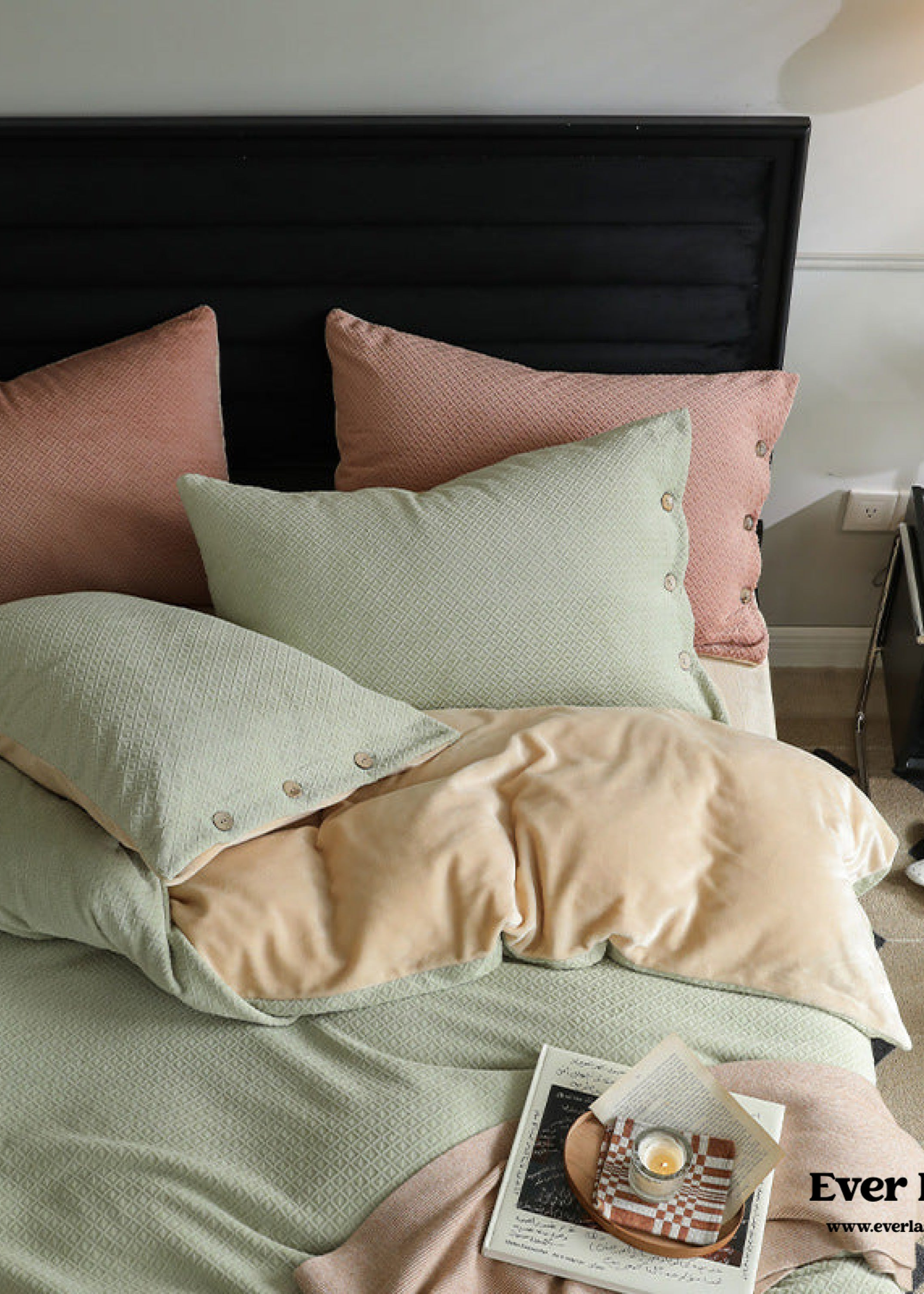 Velvet Buttoned Bedding Set - Rust Pink