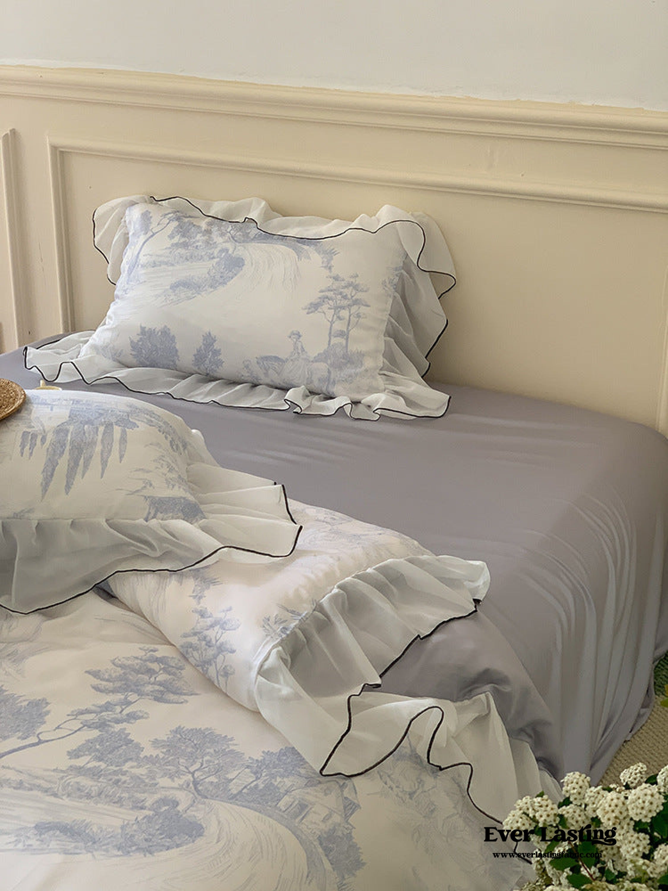 Victorian Inspired Soft Lace Ruffle Bedding Set - Blue