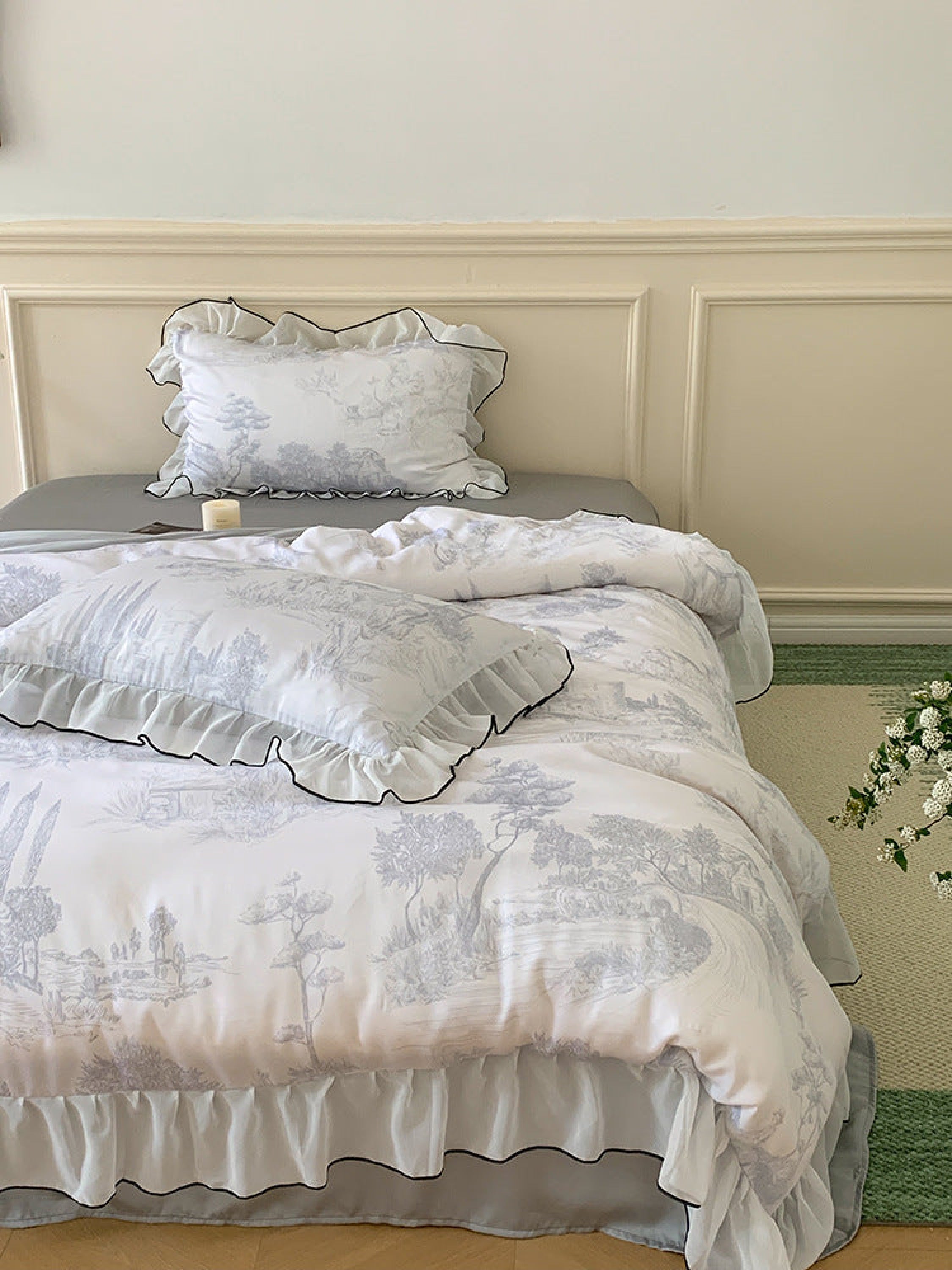 Victorian Inspired Soft Lace Ruffle Bedding Set - Blue
