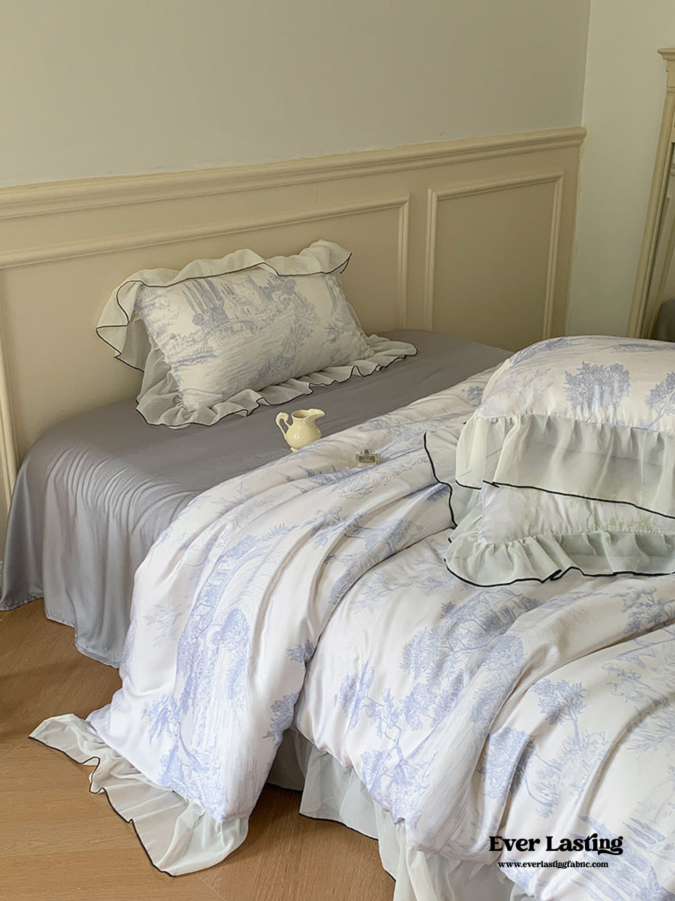 Victorian Inspired Soft Lace Ruffle Bedding Set - Purple