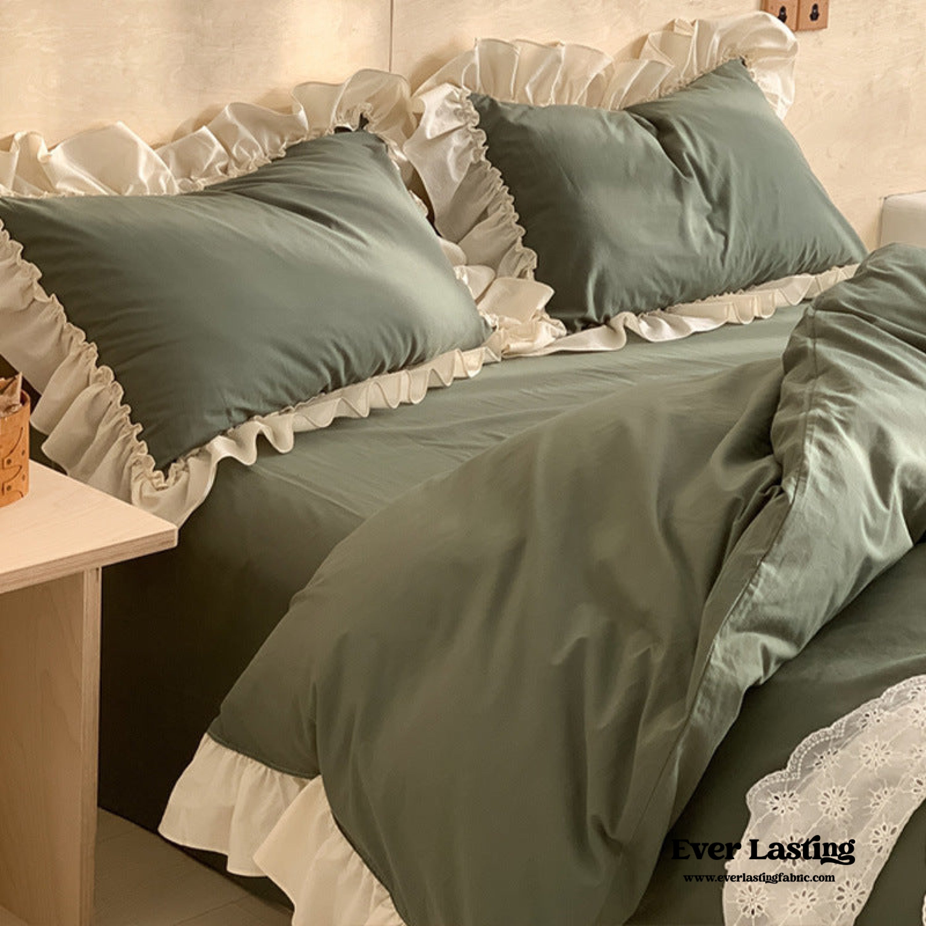 Vintage Earth Tone Large Ruffle Bedding Set - Light Blue