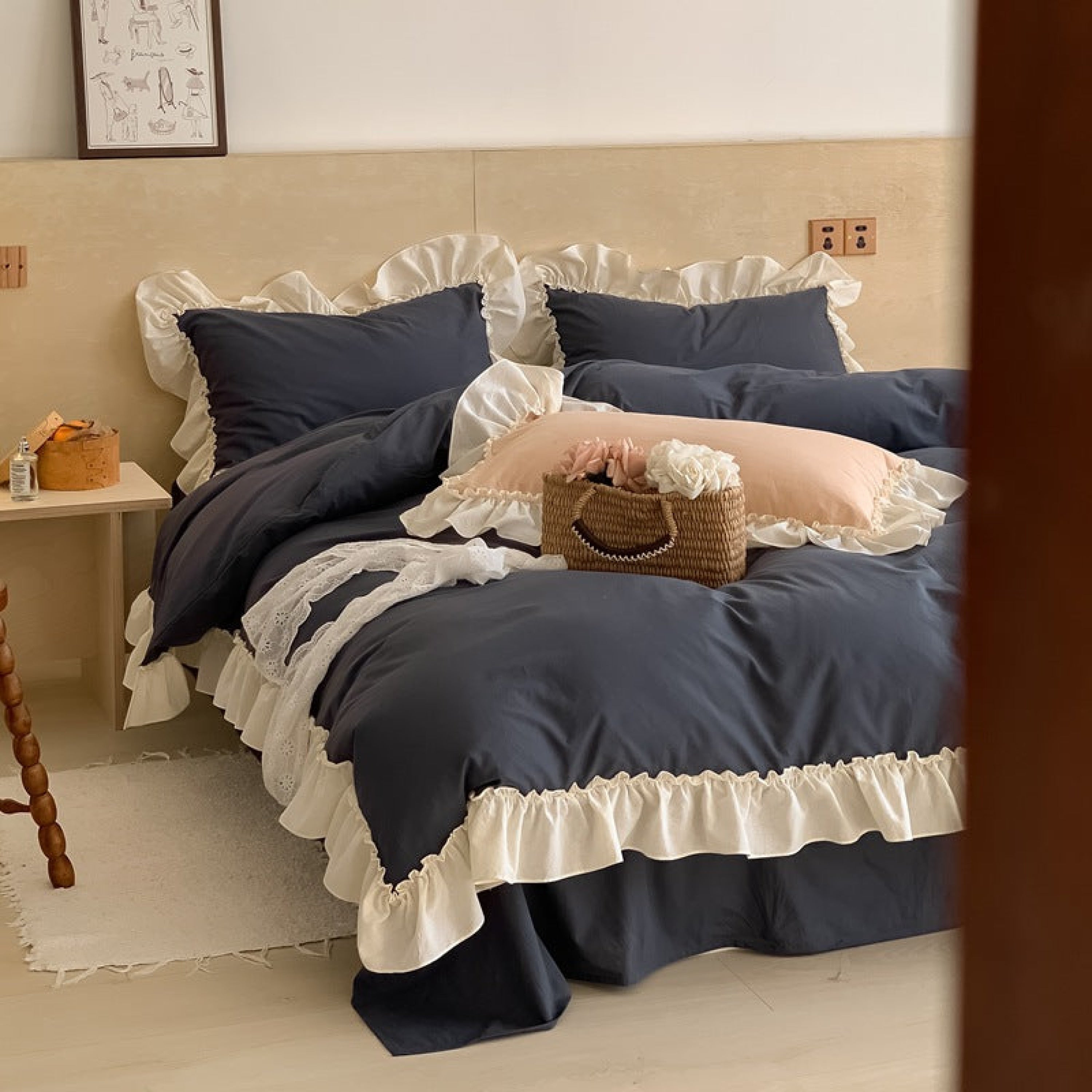 Vintage Earth Tone Large Ruffle Bedding Set - Light Blue
