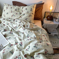 Vintage Inspired Floral Bedding Set - Brown + Beige