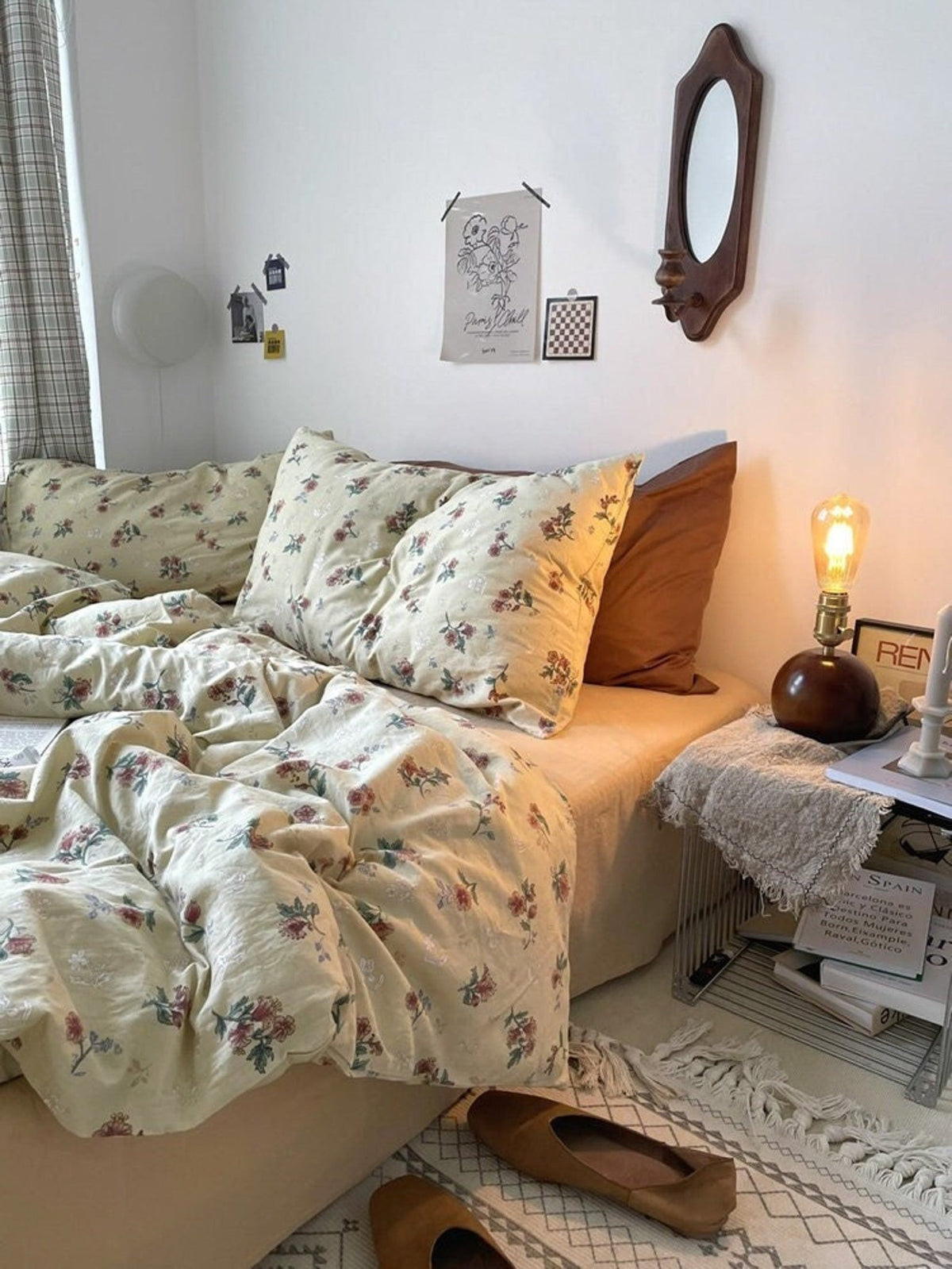 Vintage Inspired Floral Bedding Set - Brown + Beige