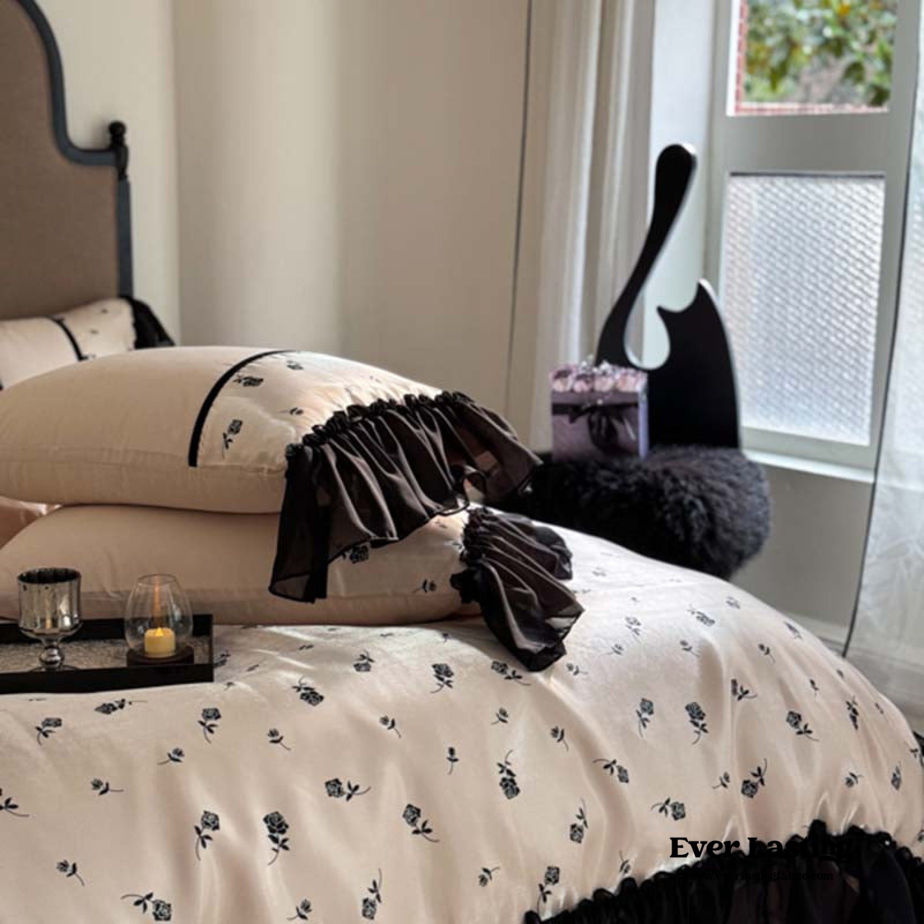 Vintage Inspired Silky Floral Ruffle Bedding Set - Black Pink