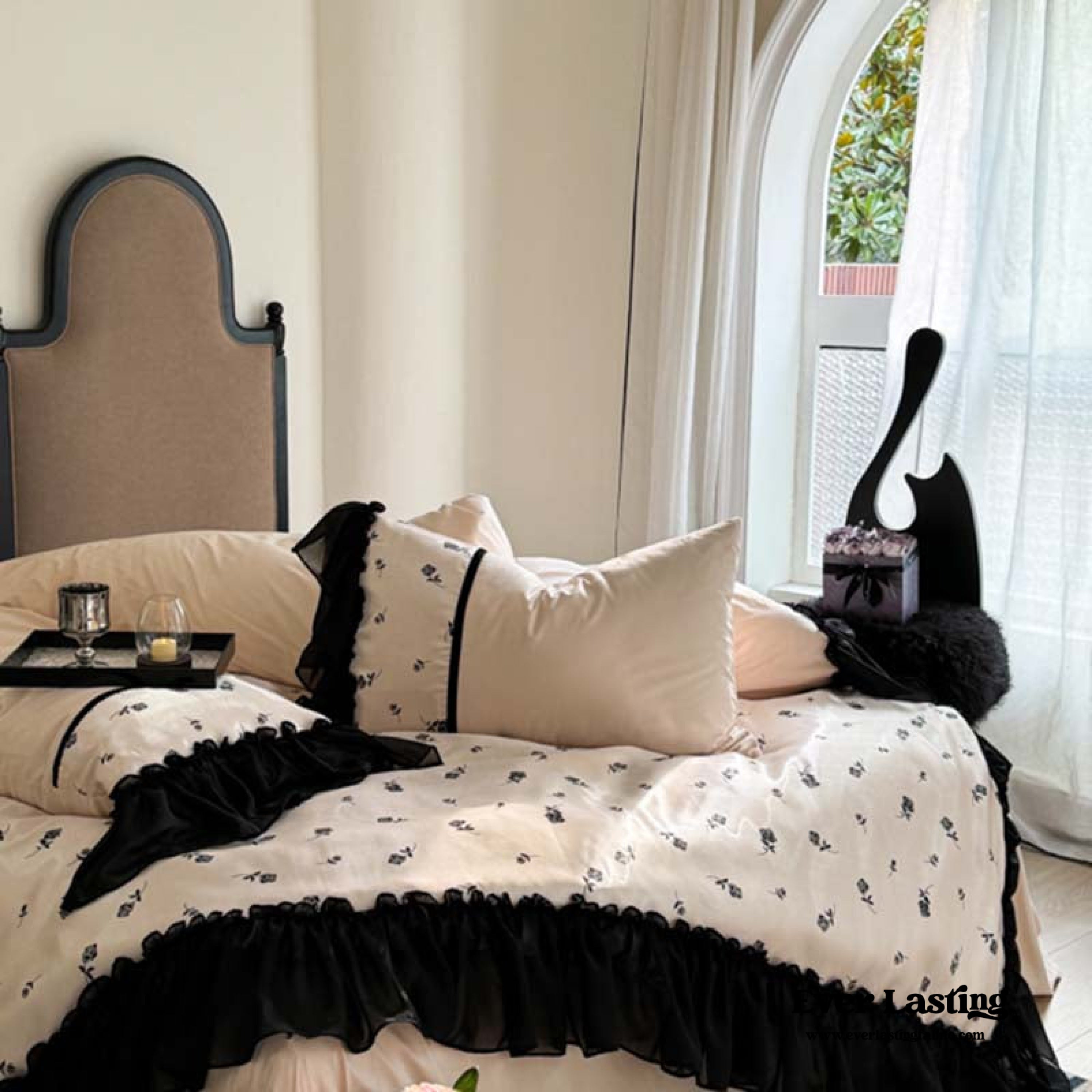 Vintage Inspired Silky Floral Ruffle Bedding Set - Black Pink
