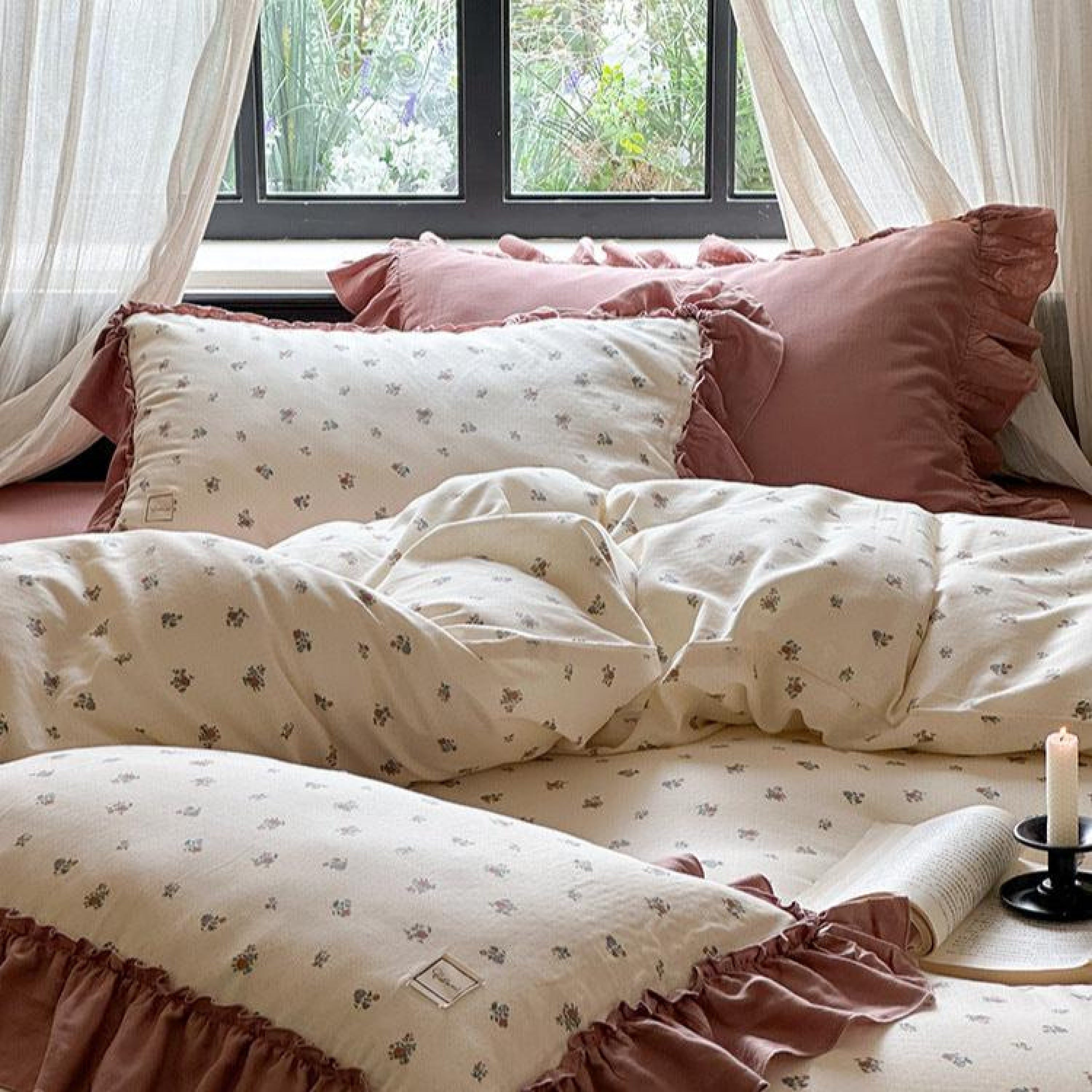 Vivienne Floral Double Gauze Bedding Set - Light Pink