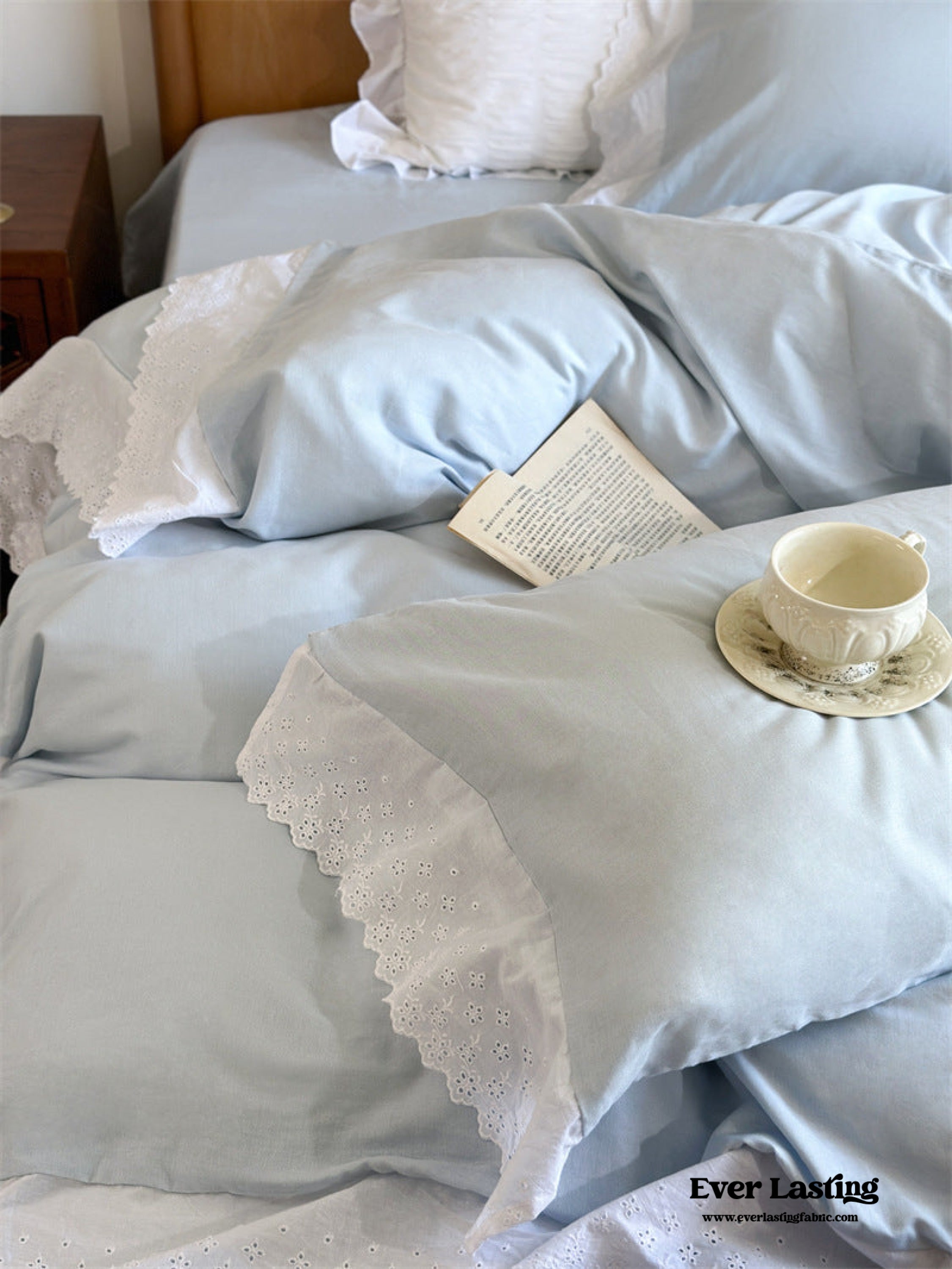 White Ruffle Lace Bedding Set - Pink