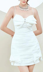 Vestido midi bandeau con tirantes en blanco 