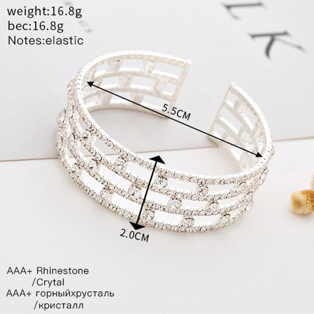 Silbernes Armband mit Diamanten