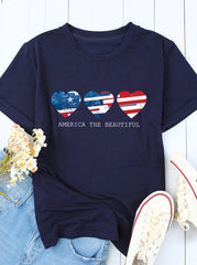 T-Shirt mit amerikanischer Flagge und Herz-Buchstaben