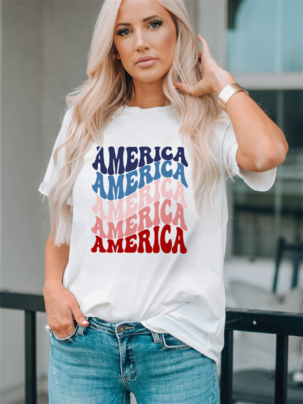 American Letter Gradient Color Print Crew Neck T-shirt