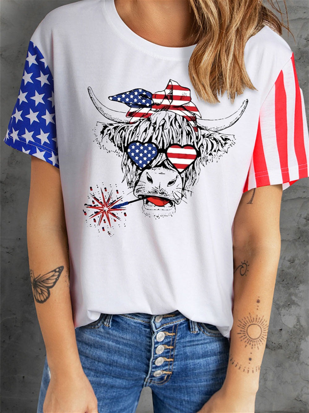 White Bull Star and Stripe Print T-shirt