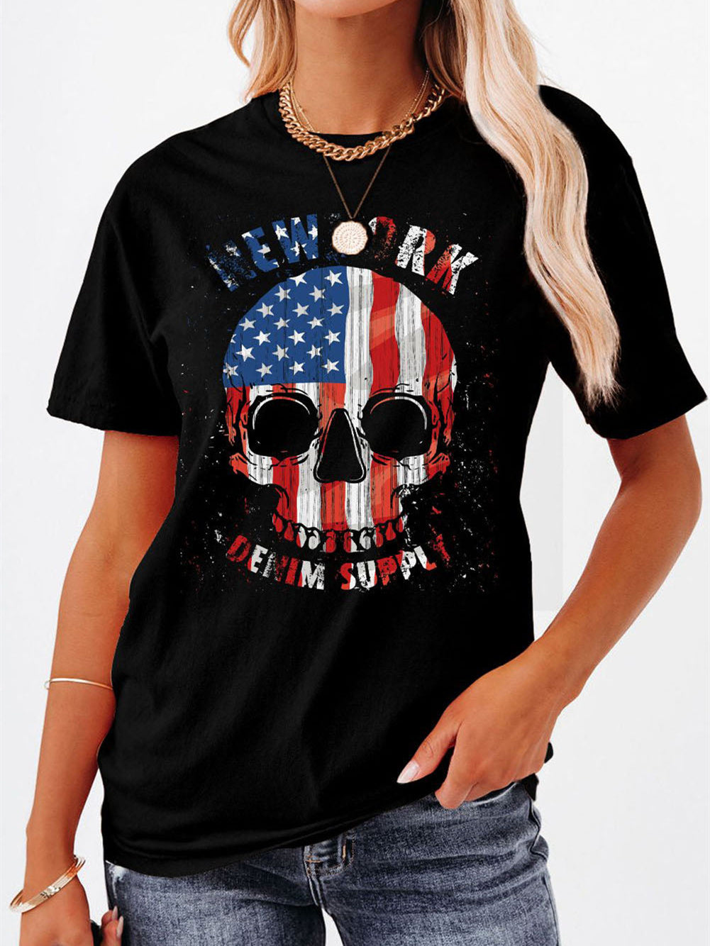 Kurzärmeliges T-Shirt mit amerikanischer Flagge und Totenkopf