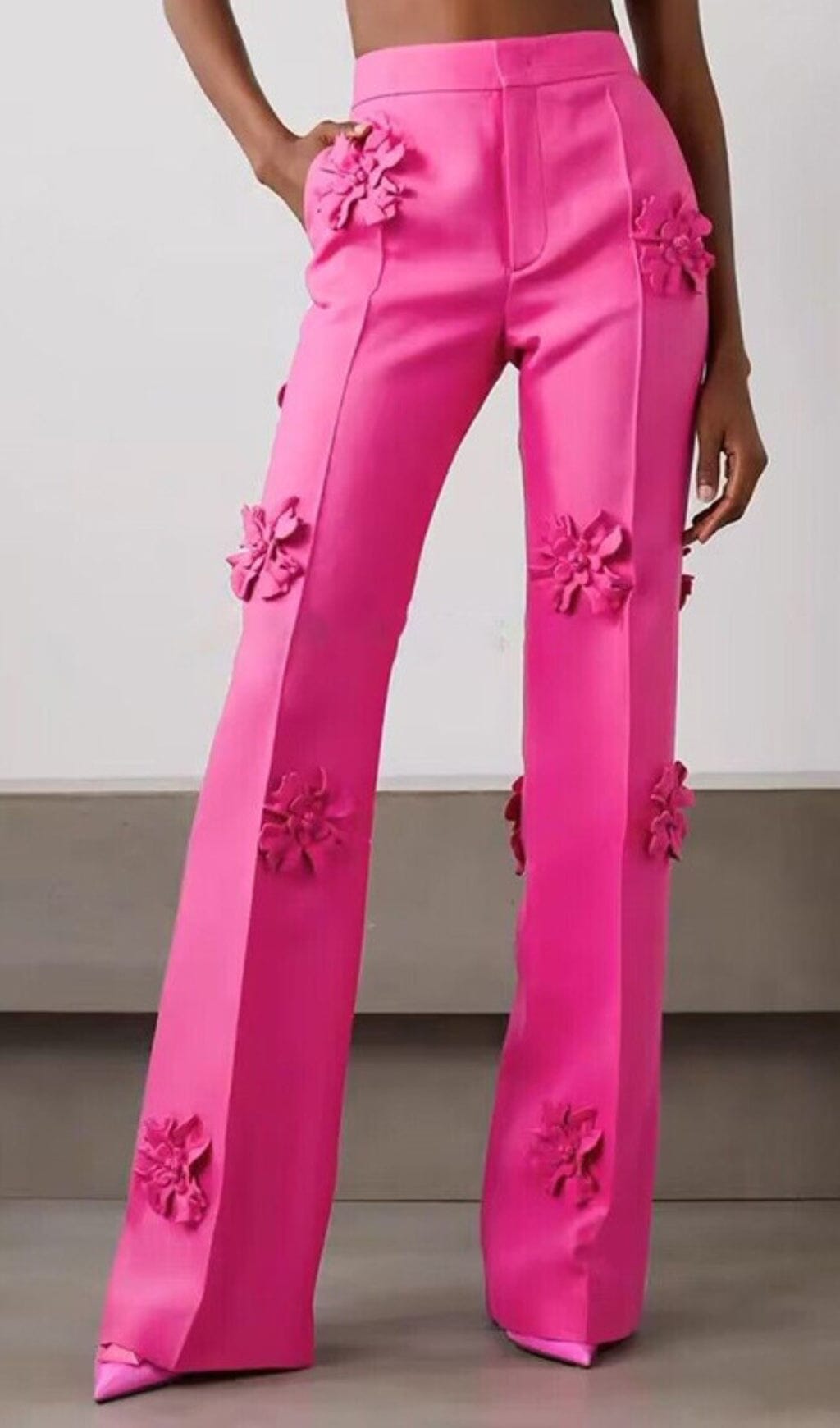 STEREO FLOWER MID-RISE JEANS in Pink