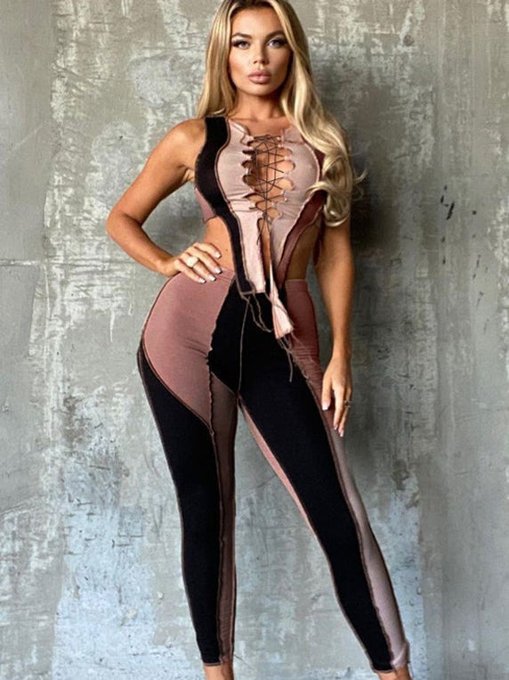 Flesh-colored top and pants two-piece suit