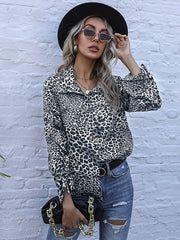 Camisa informal con estampado de leopardo y cuello vuelto 