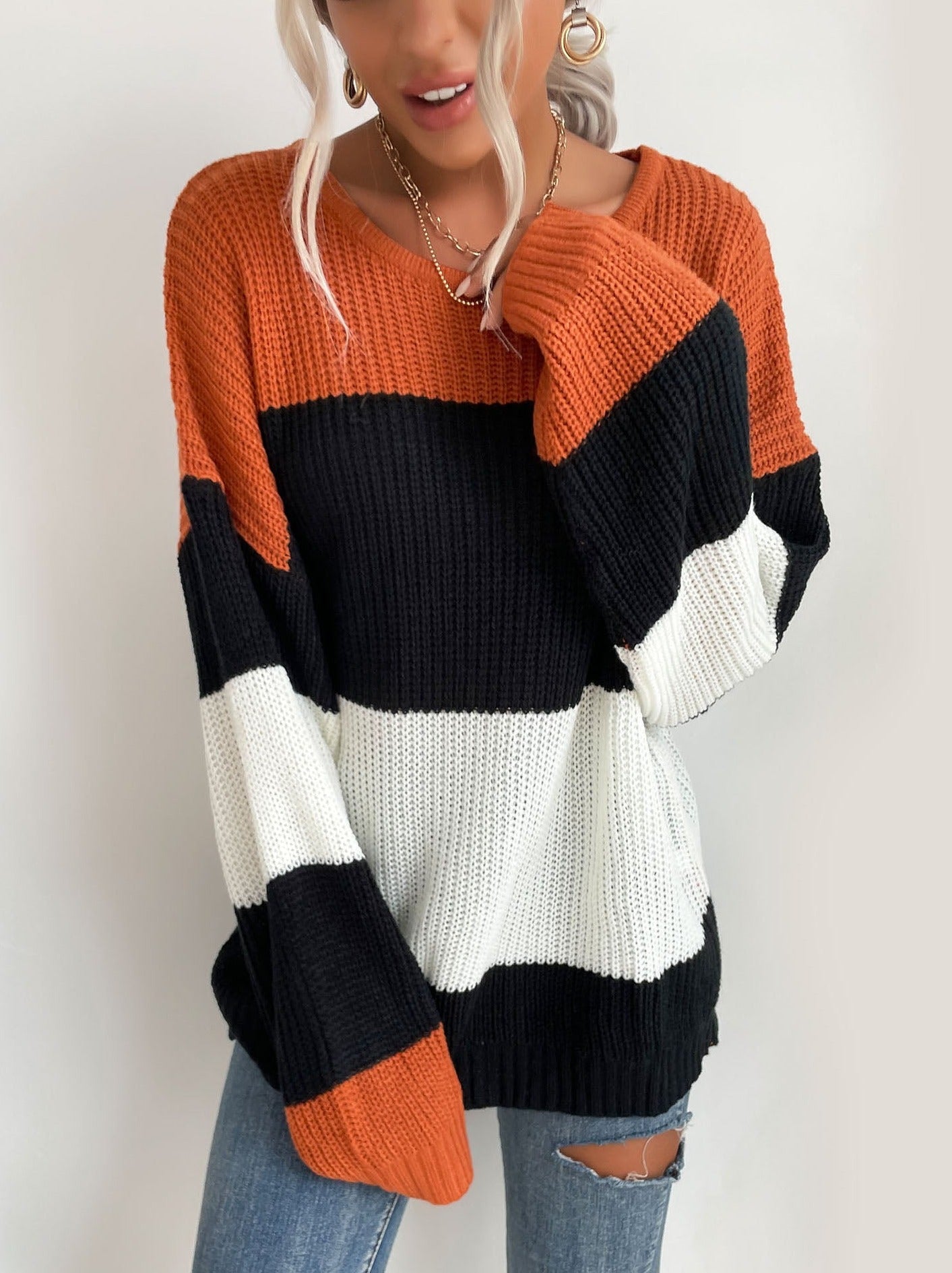 Color Blocking Round Neck Women's Sweater