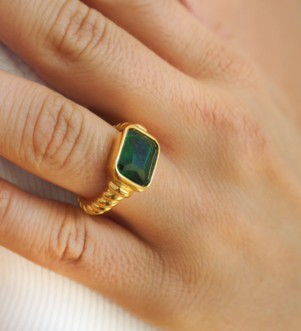 Audrey Ring Emerald