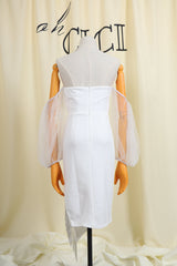 Weißes schulterfreies Midi-Bandagekleid 