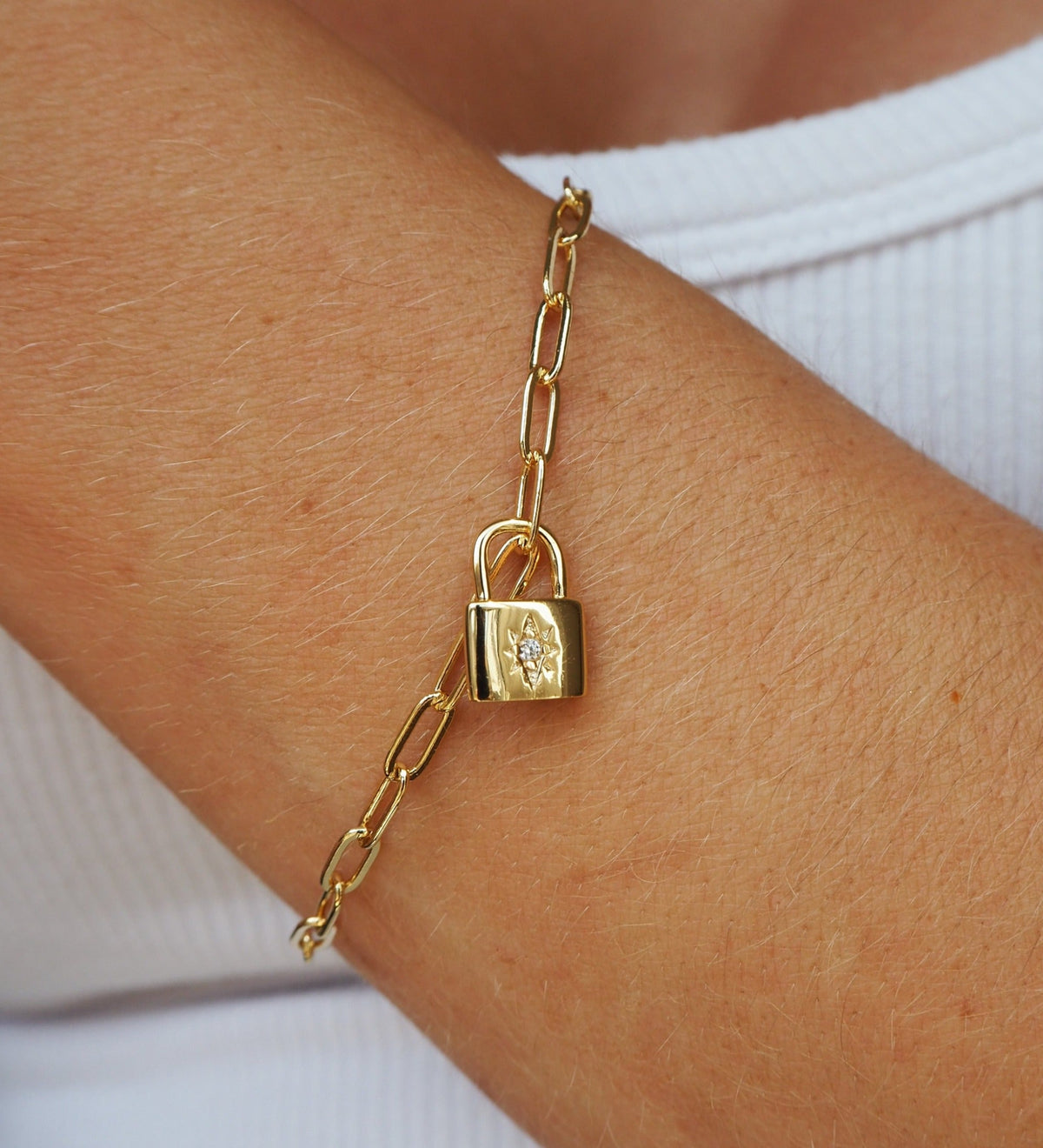 Pulsera con medallón
