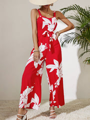 Roter Jumpsuit mit Hosenträgerprint 