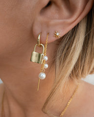 Risa Studs Gold