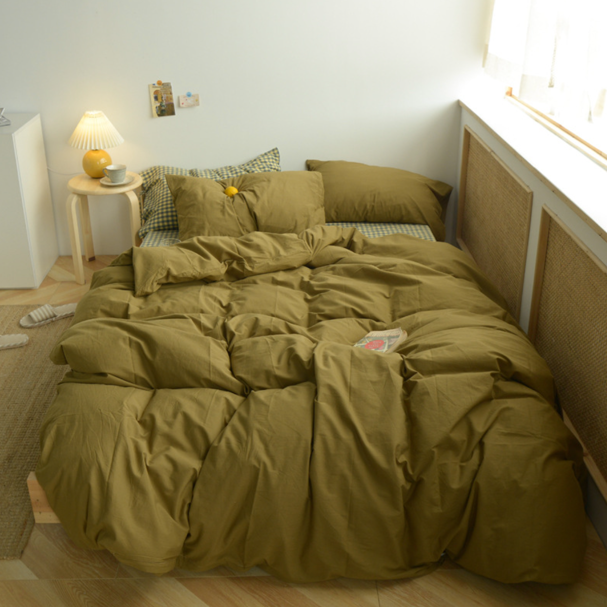 Earth Tone Bedding Set / Moss Green