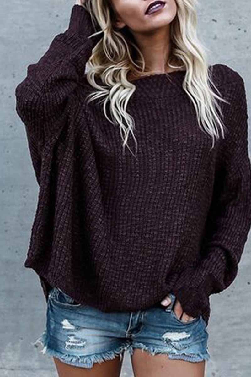 Schulterfreier Pullover im lockeren Stil