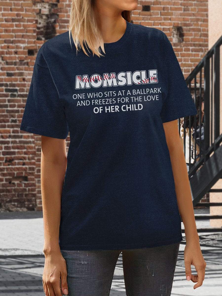 Kurzärmliges T-Shirt mit Baseball-Momsicle-Print 