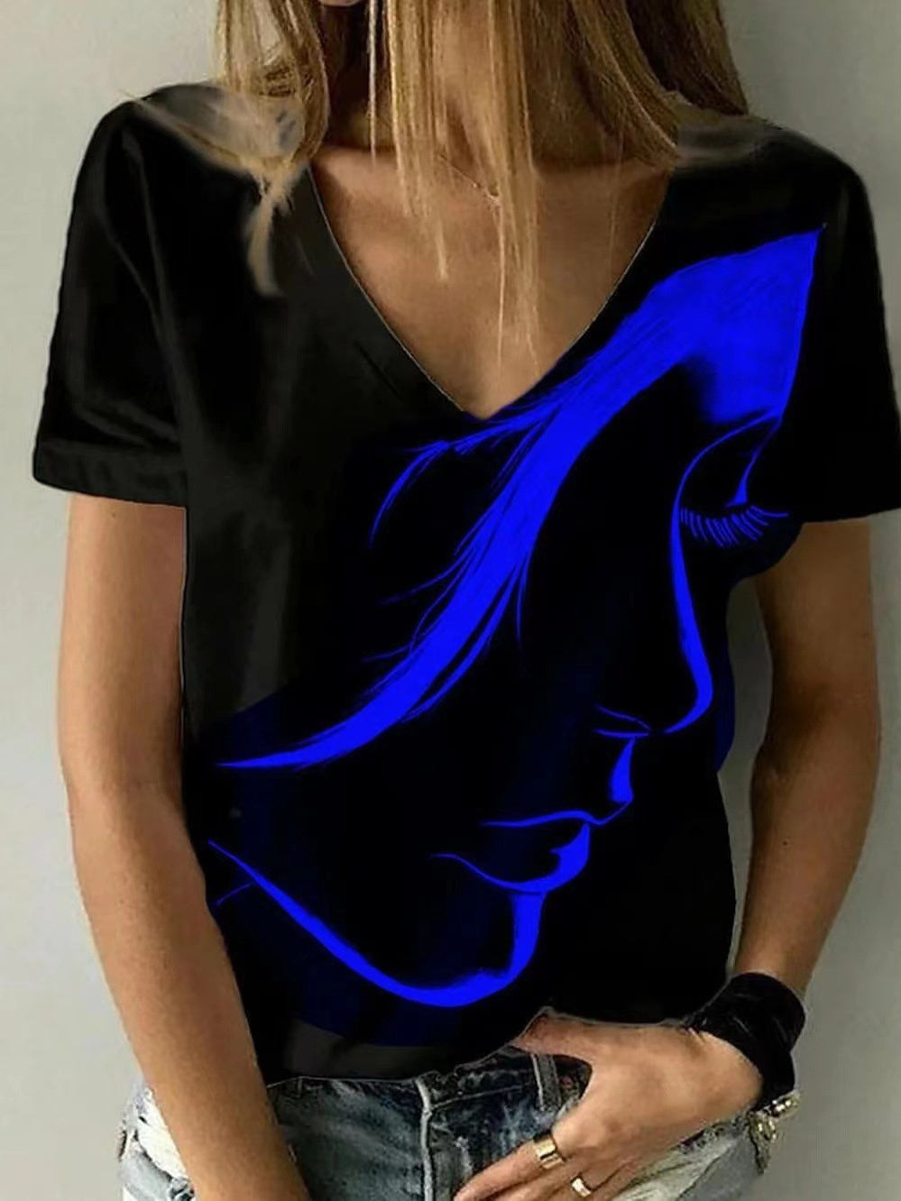 Camiseta básica de verano con cuello en V y estampado 3D de retrato abstracto para mujer 