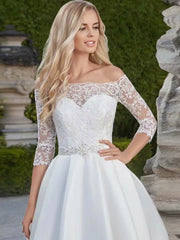 Lace One-shoulder Wedding Dress