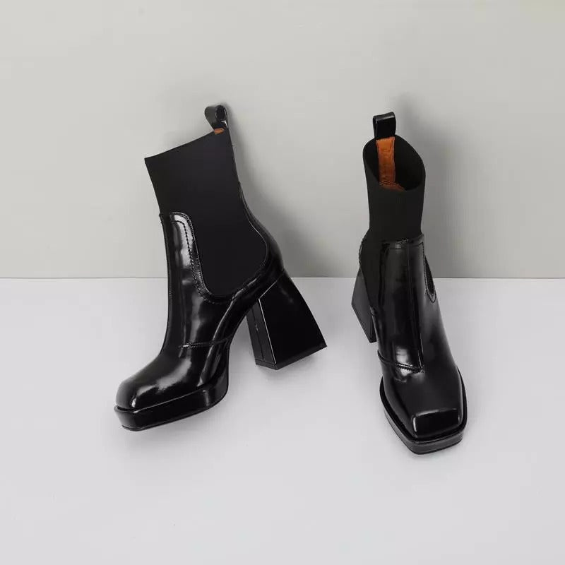 Toby Chunky Heel Chelsea Boots