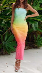 Trägerloses Maxikleid mit Pailletten und Ombre-Muster in mehreren Farben