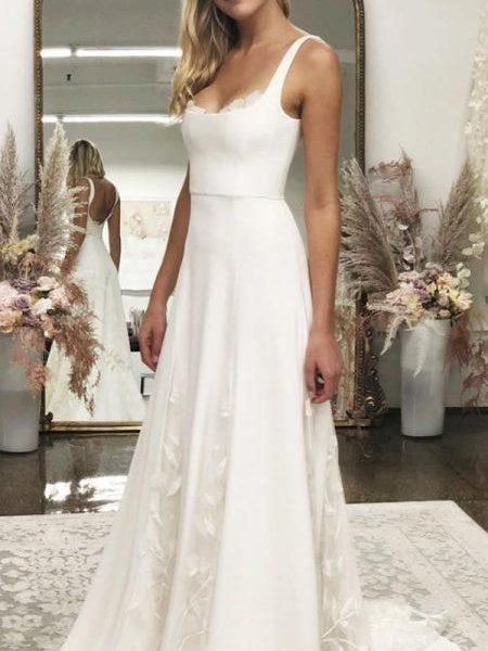 Sleeveless Floor-length Wedding Dress