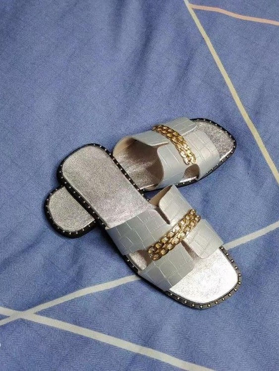 Sandalias planas informales sin cordones con cadena para mujer 