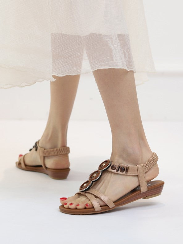 Sandalias romanas de cuña con cuentas bohemias