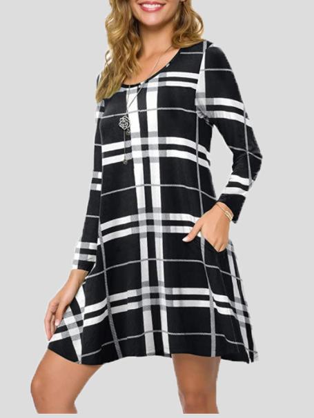 Plaid Round Neck Pocket Long Sleeve Dress