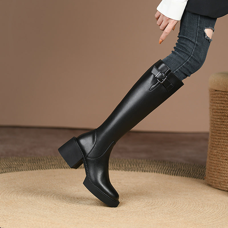 Nyomi – Schwarze kniehohe Stiefel mit Blockabsatz