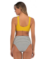 Gestreifter Bikini-Badeanzug mit hoher Taille 