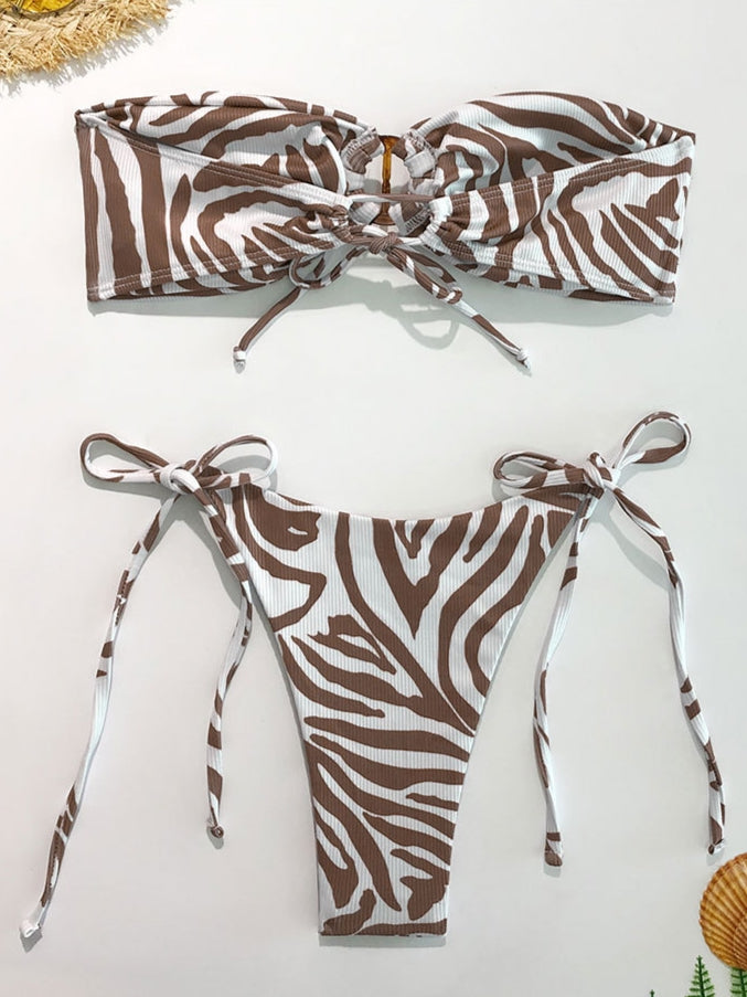 Traje de baño de bikini de tiras a rayas sin tirantes 